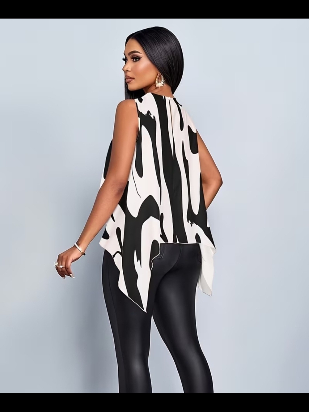 Sleeveless High-Neck Black & White Abstract Print Top - Picture 3 of 4